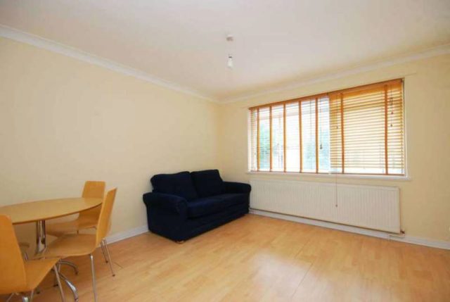  Image of 3 bedroom Flat to rent in Belsize Road London NW6 at Belsize Road South Hampstead London, NW6 4RY